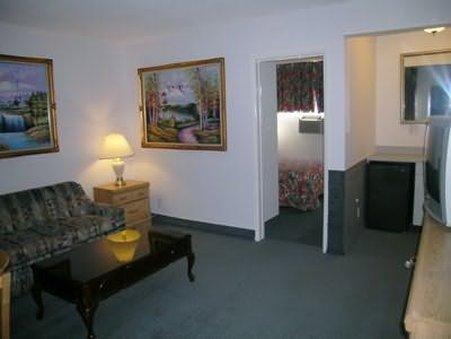 Tradewinds Airport Motel Inglewood