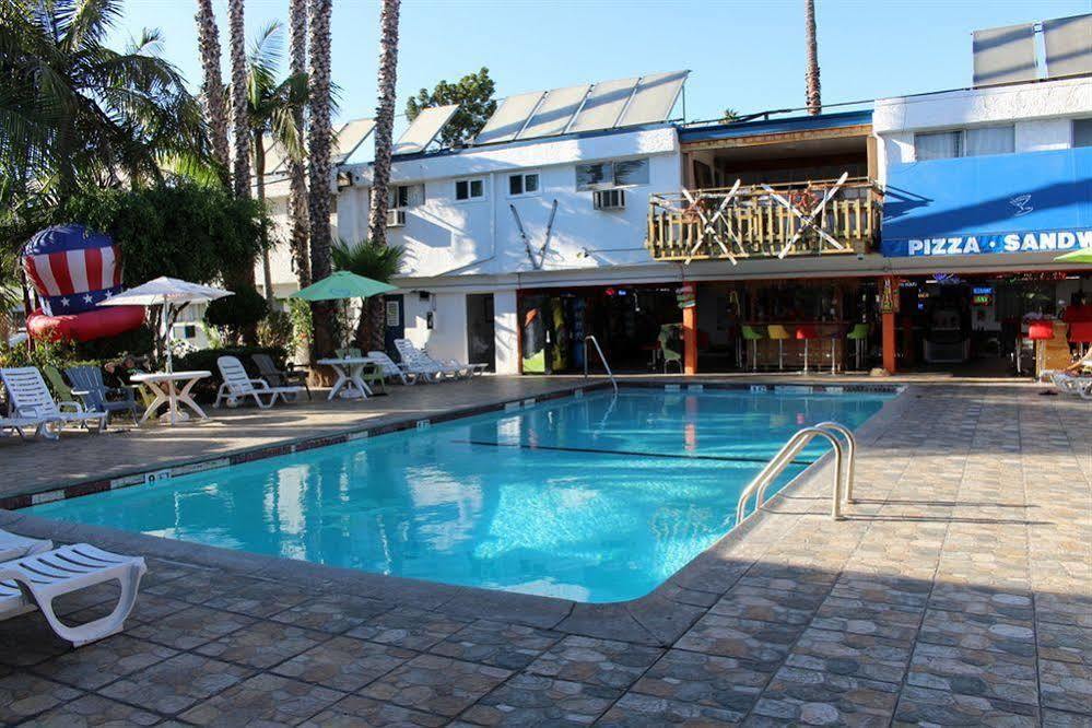 Tradewinds Airport 2* Inglewood